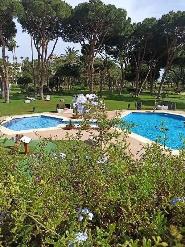 Beachfront Luxury Apartment Felicidad Marbella 0*,