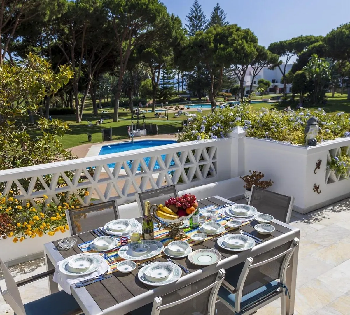 Beachfront Luxury Apartment Felicidad Marbella Spain