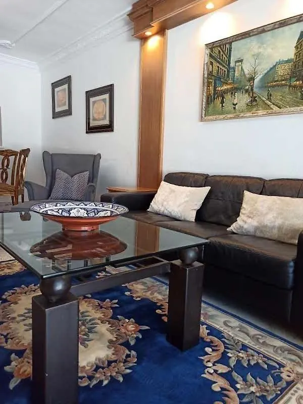 Beachfront Luxury Apartment Felicidad Marbella
