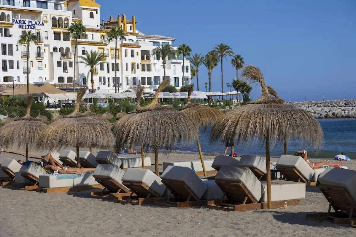 Beachfront Luxury Apartment Felicidad Marbella